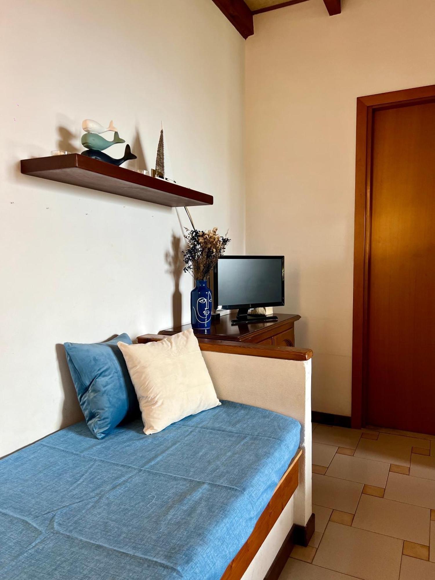 Appartamento Con Accesso Privato Spiaggia Savona Bagian luar foto
