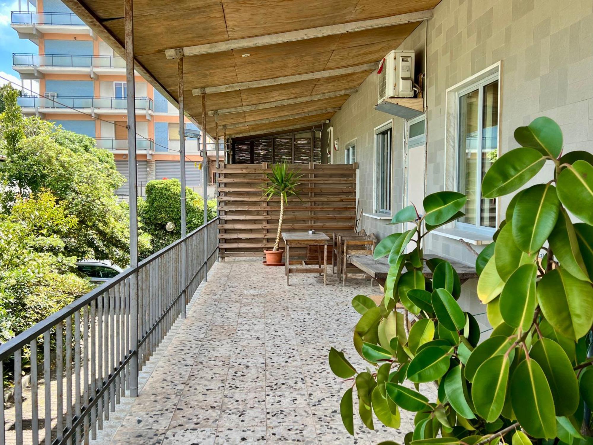 Appartamento Con Accesso Privato Spiaggia Savona Bagian luar foto